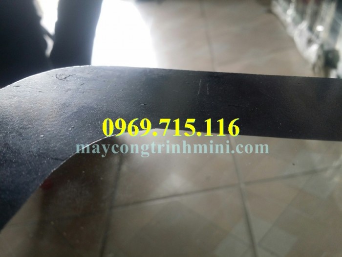 Kính máy xúc ủi Komatsu