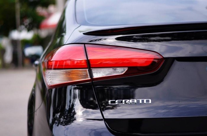 KIA Cerato giảm giá siêu hot, hỗ trợ trả góp lên tới 90%