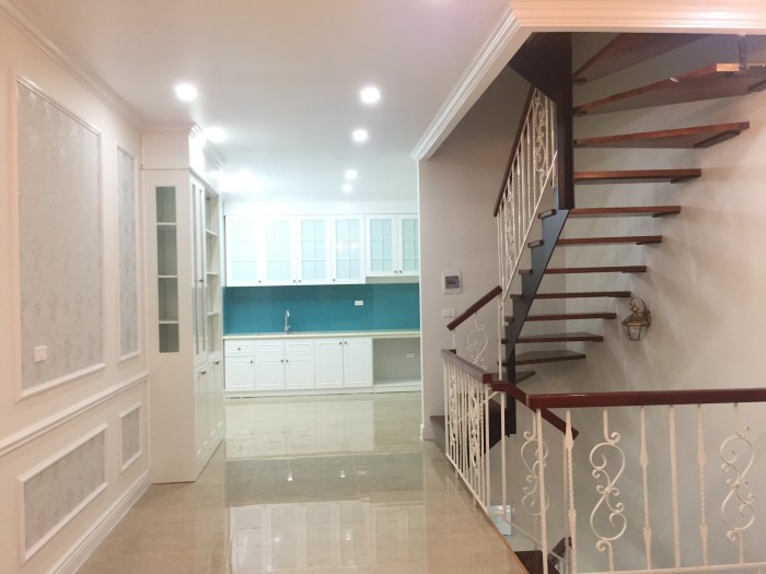 Bán LK đẹp,KD tốt cạnh Văn Phú Victoria-gần ngã tư Văn Phú,(52m2*5T), Đông Nam, đầy đủ nội thất