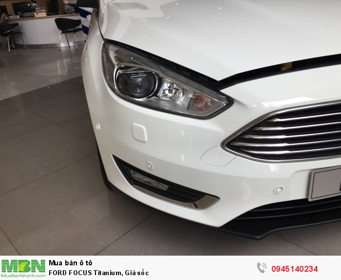 FORD FOCUS Titanium, Giá sốc