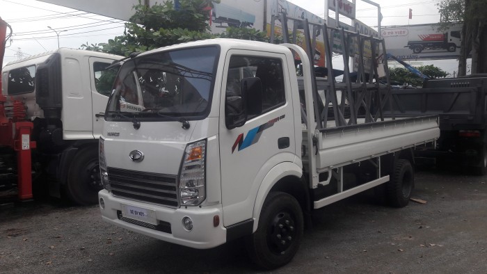 Xe tải Teraco chở kính 2t3