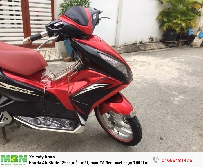 Honda Air Blade 125cc,mẫu mới, màu đỏ đen, mới chạy 3.000km