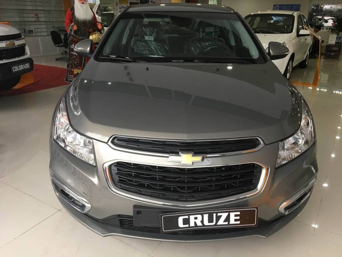 Chevrolet cruze nhận xe ngay với giá không tưởng