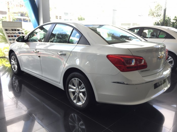 Chevrolet Cruze Đừng ngại hãy gọi đến chúng tôi để nhận xe, giá không tưởng 2017