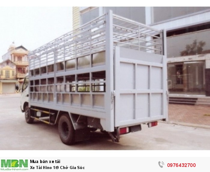Xe Tải Hino 1t9 Chở Gia Súc