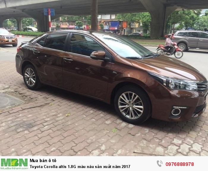 Toyota Corolla altis 1.8G màu nâu sản xuất năm 2017