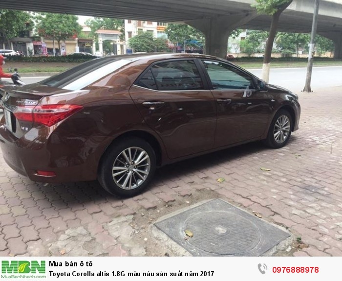 Toyota Corolla altis 1.8G màu nâu sản xuất năm 2017
