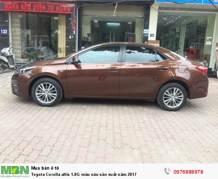 Toyota Corolla altis 1.8G màu nâu sản xuất năm 2017