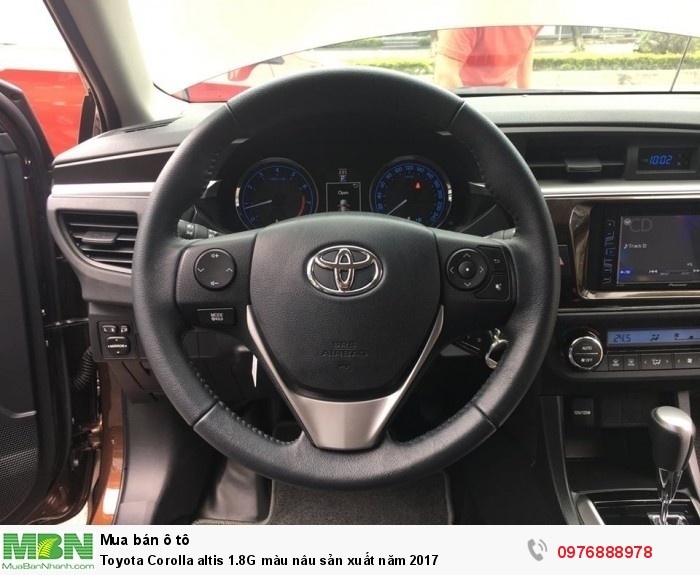 Toyota Corolla altis 1.8G màu nâu sản xuất năm 2017