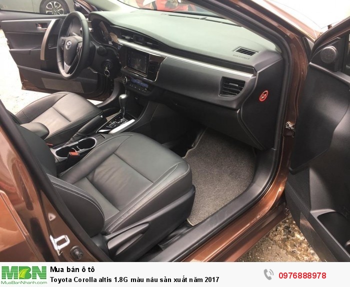 Toyota Corolla altis 1.8G màu nâu sản xuất năm 2017