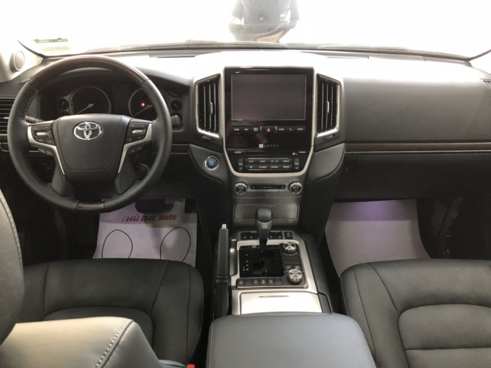 Toyota land cruiser 5.7 L nhập Mỹ mới 100%