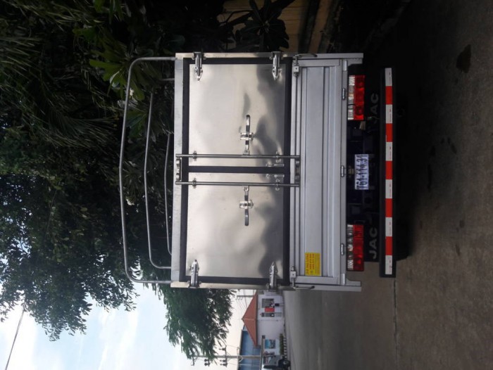 Xe tải jac 5 tấn giá rẻ, hỗ trợ vay vốn 70-90%, xe có sẵn giao ngay