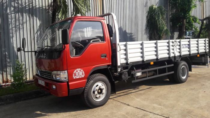 Xe tải jac 5 tấn giá rẻ, hỗ trợ vay vốn 70-90%, xe có sẵn giao ngay