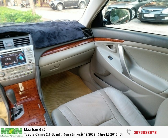 Toyota Camry 2.4 G, màu đen sản xuất 12/2009, đăng ký 2010. Biển Hà Nội