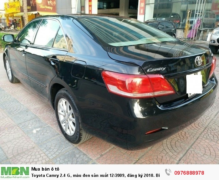 Toyota Camry 2.4 G, màu đen sản xuất 12/2009, đăng ký 2010. Biển Hà Nội
