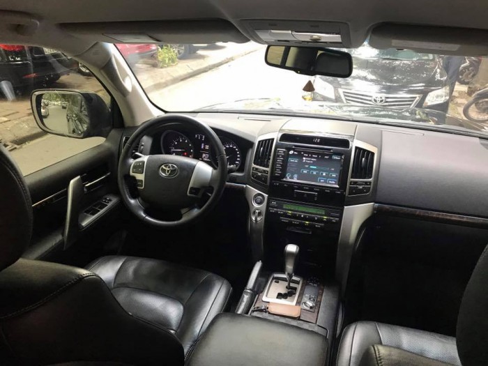 LandCruiser VX 4.6 2013