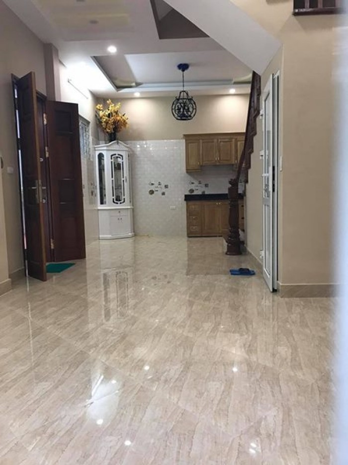 Bán nhà Cát Linh, vị trí đẹp, ngõ xe 3 gác đua nhau, 38m2