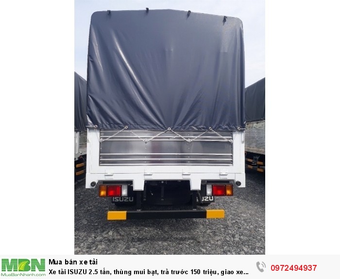 Xe tải ISUZU 2.5 tấn, thùng mui bạt, trả trước 150 triệu, giao xe ngay