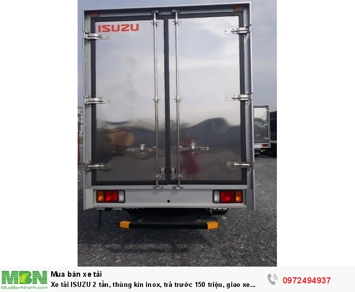 Xe tải ISUZU 2 tấn, thùng kín inox, trả trước 150 triệu, giao xe ngay