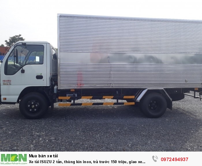 Xe tải ISUZU 2 tấn, thùng kín inox, trả trước 150 triệu, giao xe ngay