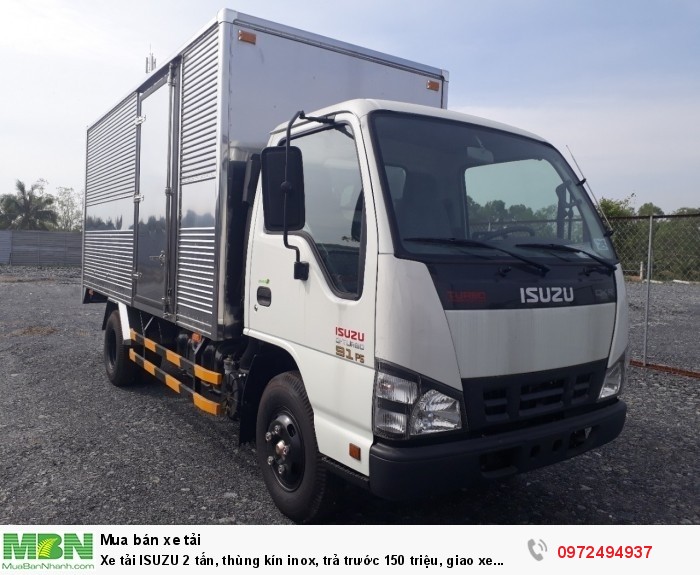Xe tải ISUZU 2 tấn, thùng kín inox, trả trước 150 triệu, giao xe ngay