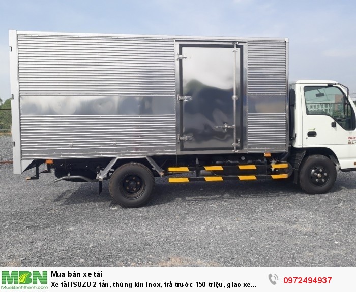 Xe tải ISUZU 2 tấn, thùng kín inox, trả trước 150 triệu, giao xe ngay