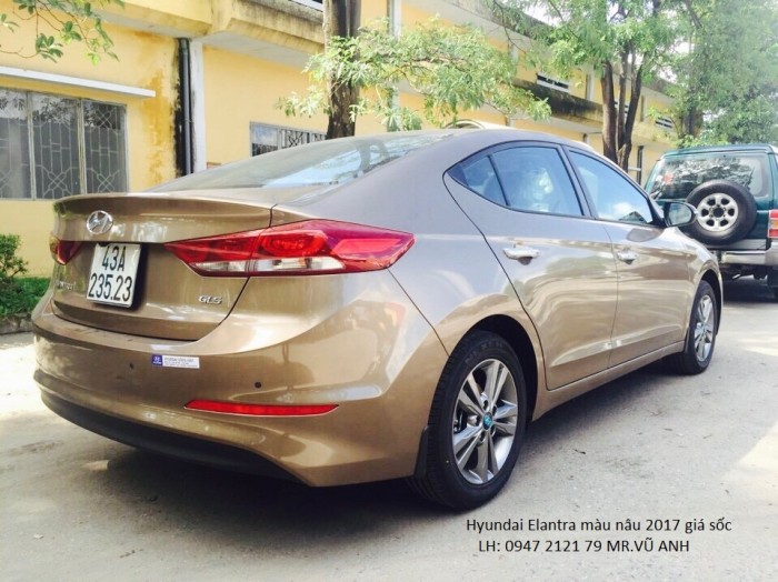 Xe Hyundai Elantra 2018 màu nâu - Đà nẵng giá sốc, giảm  giá 80 triệu , rẻ nhất thị trường