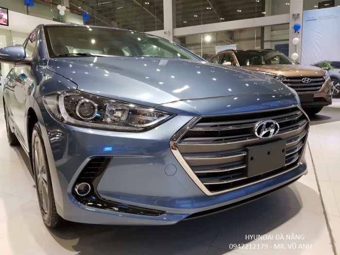 Xe Hyundai Elantra 2018 màu xanh - Đà nẵng giá sốc, giảm  giá 80 triệu , rẻ nhất thị trường