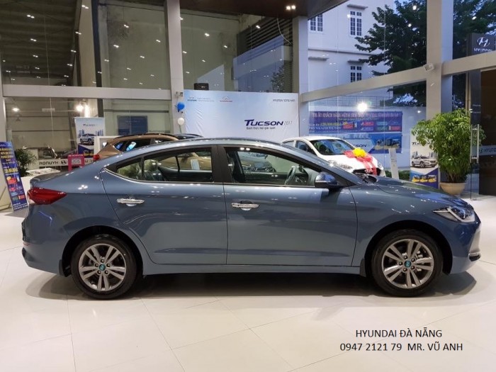 Xe Hyundai Elantra 2018 màu xanh - Đà nẵng giá sốc, giảm  giá 80 triệu , rẻ nhất thị trường