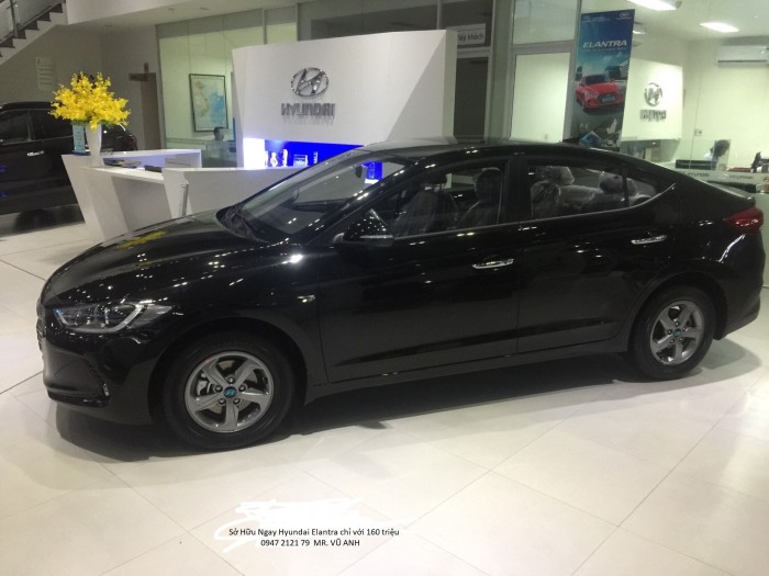 Xe Hyundai Elantra 2018 màu đen - Đà nẵng giá sốc, giảm  giá 80 triệu , rẻ nhất thị trường