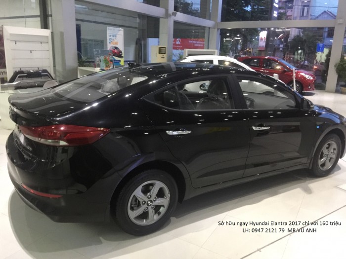 Xe Hyundai Elantra 2018 màu đen - Đà nẵng giá sốc, giảm  giá 80 triệu , rẻ nhất thị trường