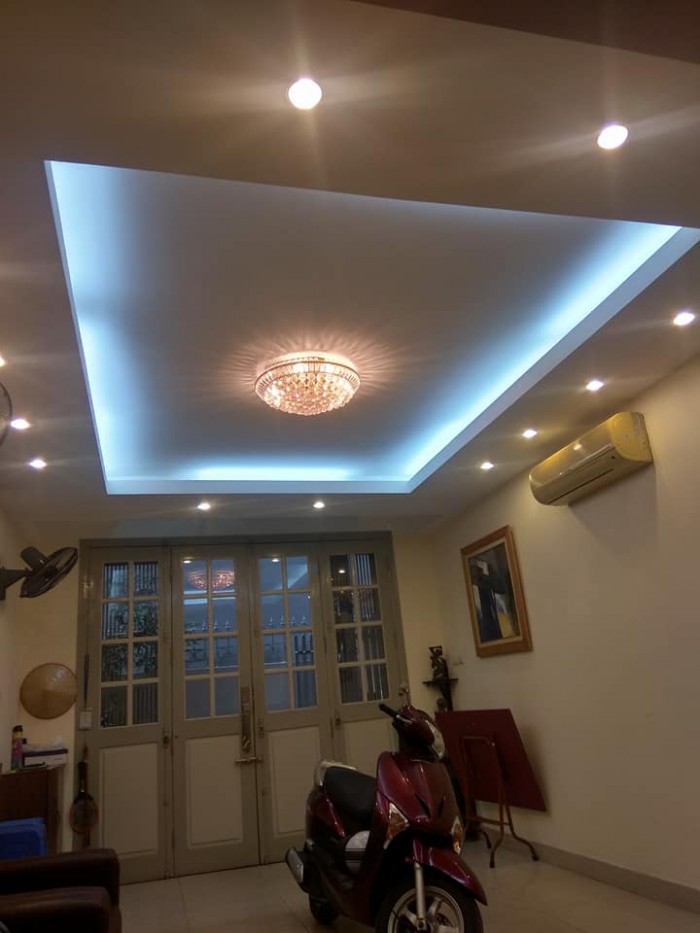 Nhà Bạch Đằng Hoàn Kiếm 60m2, 5 tầng mặt tiền 4m, giá chỉ 4,5 tỷ