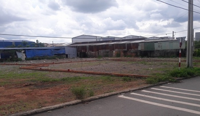 Bán đất nhà xưởng diện tích lớn gần TPHCM