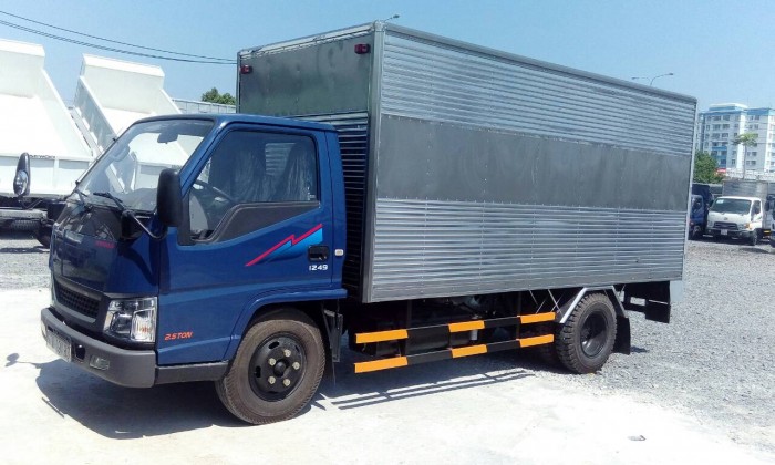 Xe tải vào thành phố