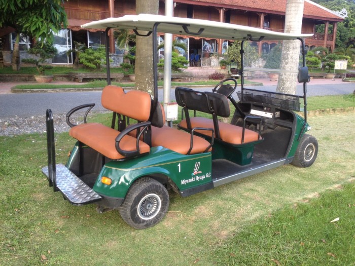 Xe điện du lịch tại khu sinh thái Núi Ngăm