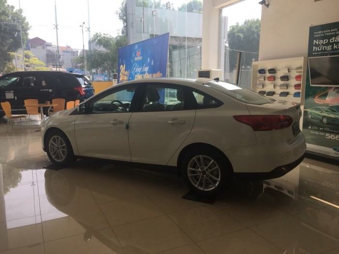 Bán xe Ford Focus Trend khuyến mãi cực hấp dẫn tại Ford An Đô