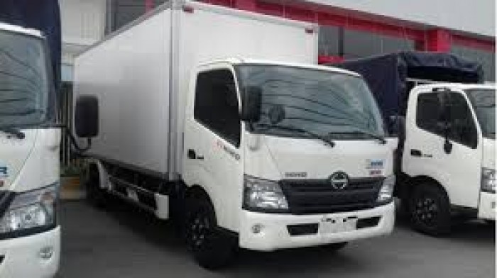 ( SALE TẾT 2017 ) Xe HINO XZU720 thùng Đông Lạnh 4 tấn