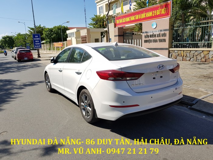 Xe Hyundai Elantra 2018  màu trắng - Đà nẵng giá sốc, giảm giá 80 triệu