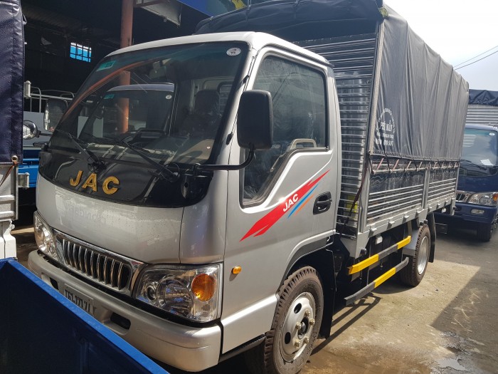 Giá xe tải Jac 2 tấn 4 trả góp 100%