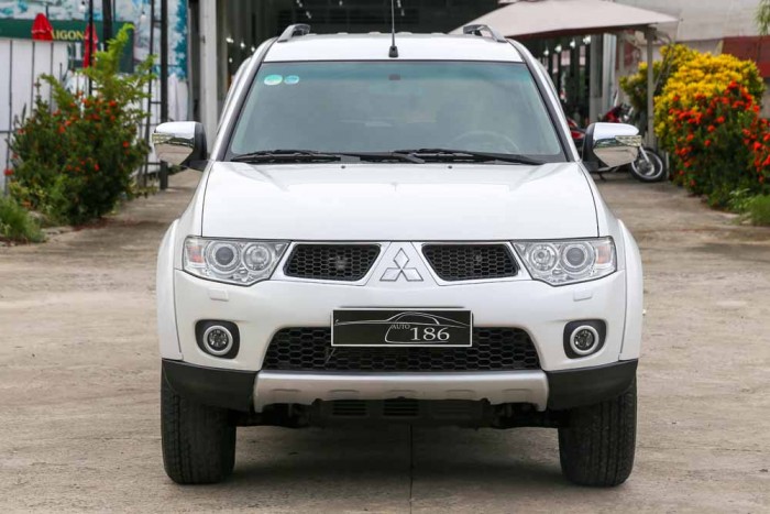 Mitsubishi Pajero Sport 3.OL 2012