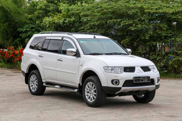 Mitsubishi Pajero Sport 3.OL 2012