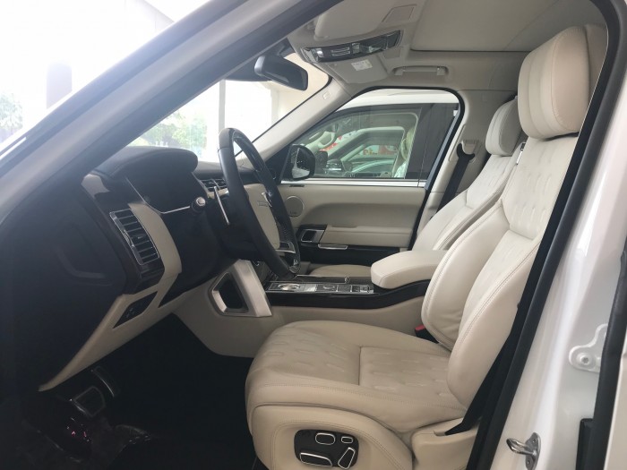 bán Range Rover Autobiography Black L phiên bản đặc biệt có bàn làm việc