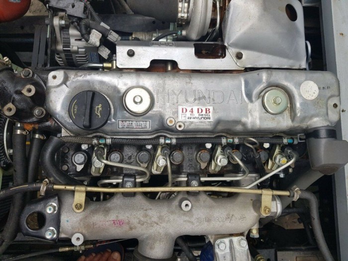 Xe tải Faw 7.3 tấn động cơ huyndai d4db, thùng dài 6.25 mét , giá cực mềm