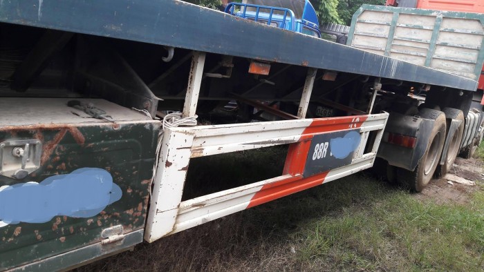 Đầu Kéo - Romooc đời 2014, màu đỏ, biển 88