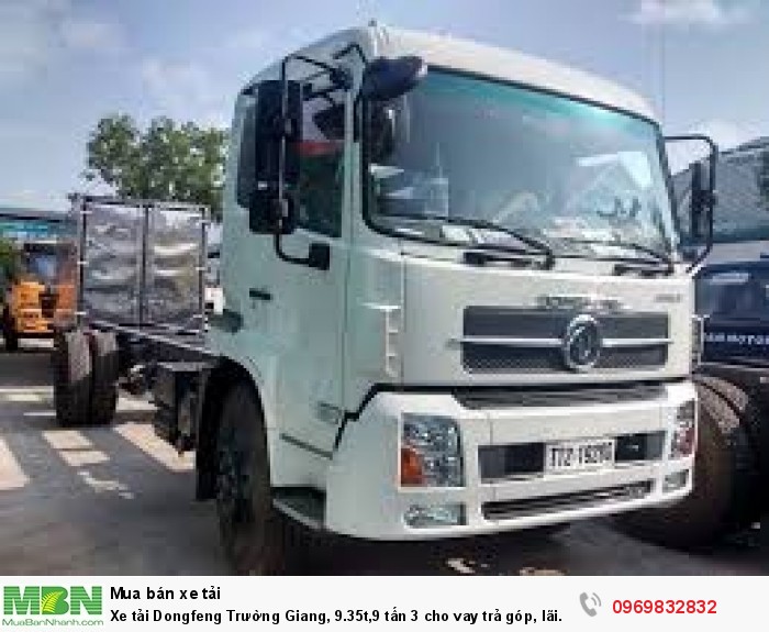 Xe tải Dongfeng Trường Giang 8 tấn Thùng mui bạt dài 7,9m