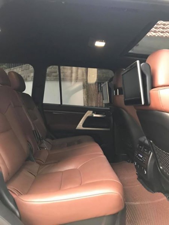 Land Cruiser V8 5.7