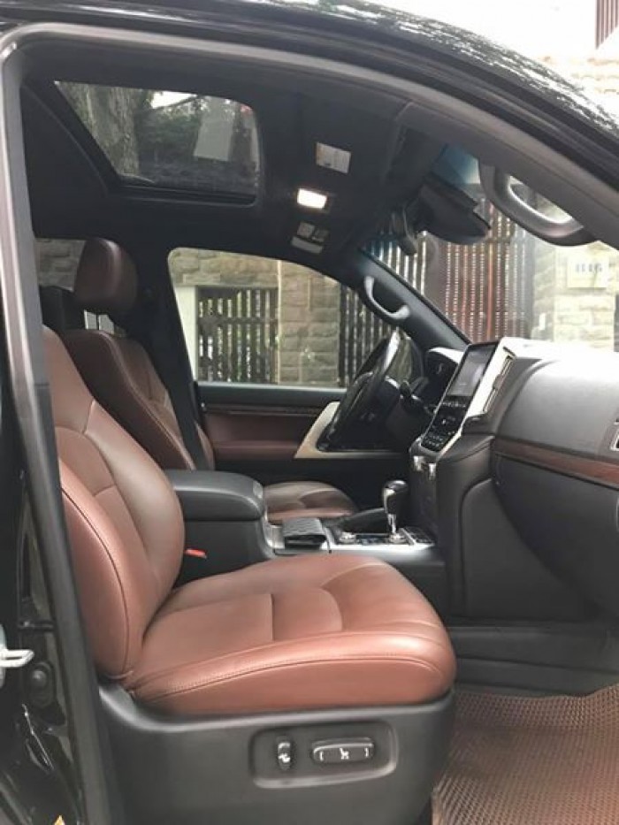 Land Cruiser V8 5.7