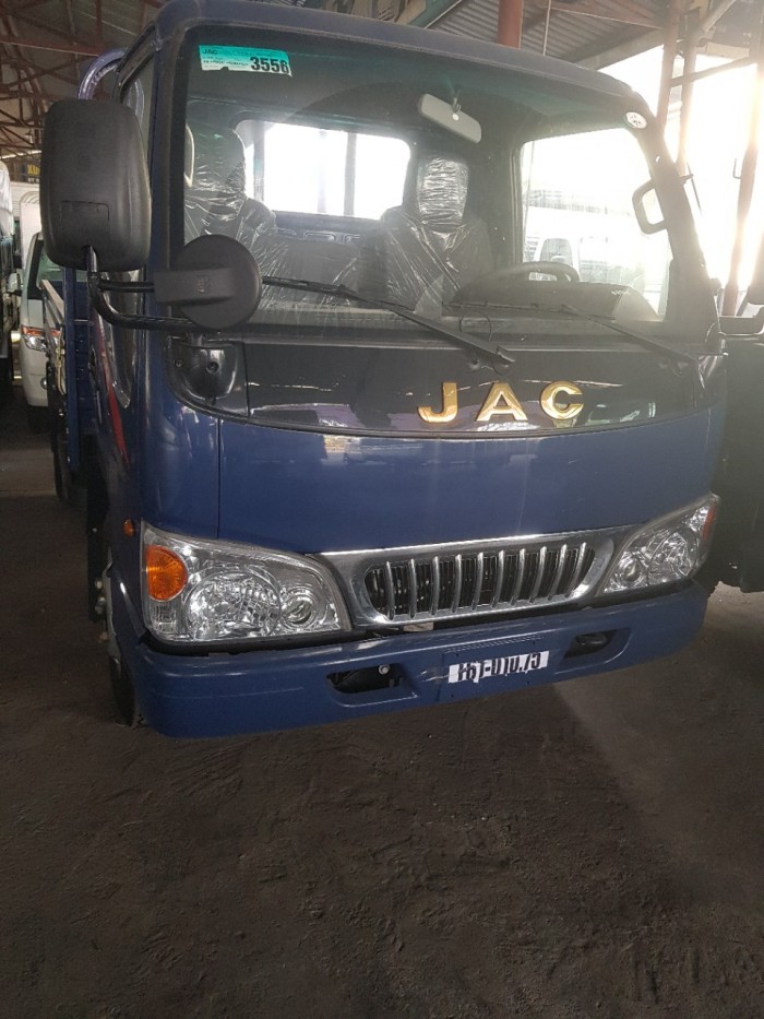 Xe tải Jac 2.4t hỗ trợ trả góp 95% giá trị xe