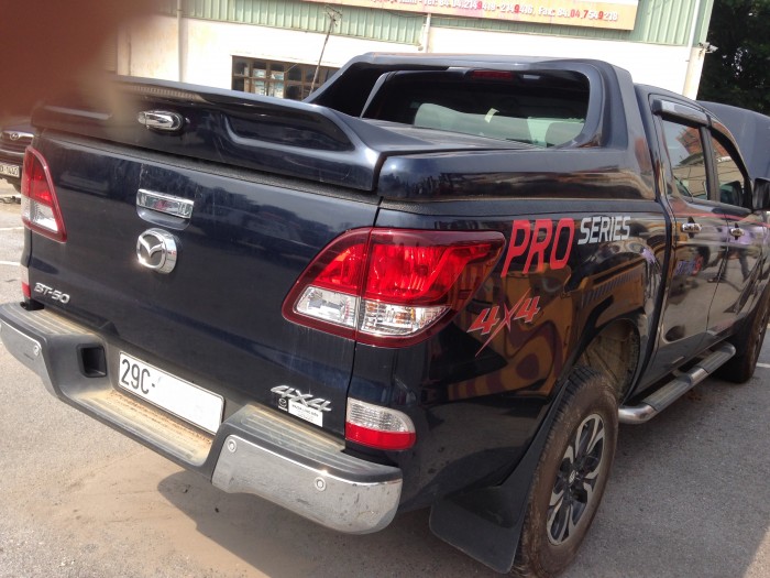 Mazda BT50 xanh tím than, đời 2016, nhập khẩu Thái Lan