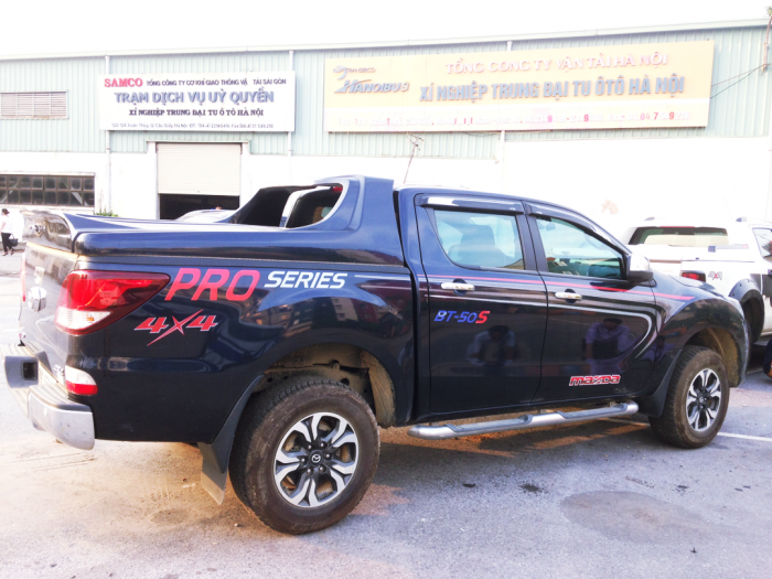 Mazda BT50 xanh tím than, đời 2016, nhập khẩu Thái Lan